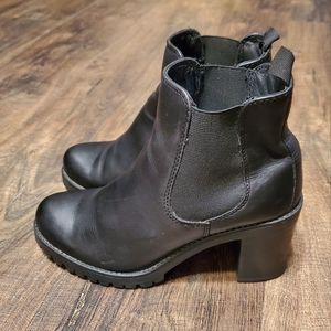 Pace 6.5/37 Chunky Moto Heel Black Leather Boots
